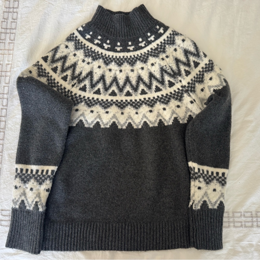 Max Studio Mock Neck Long Sleeve Grey/White Fair Isle Sweater Size XS